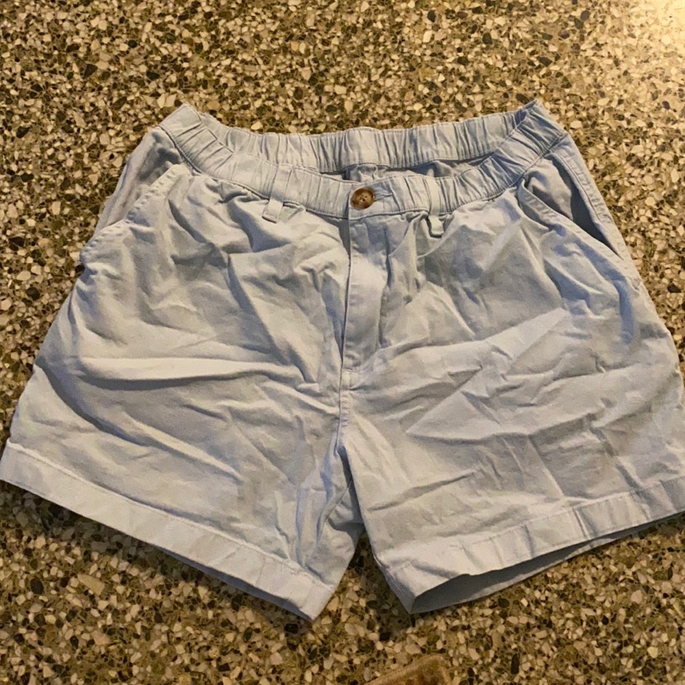 Chubbies thighs out sky’s out